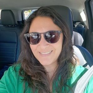 Meet your Posher, Elaina